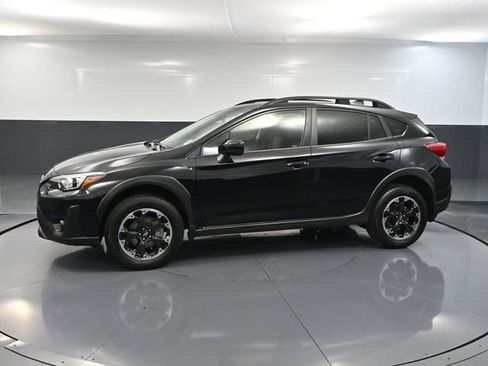 Used 2022 Subaru Crosstrek 2.0i Premium w/ Moonroof Package image 12