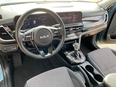 Used 2024 Kia Seltos S AWD/4WD image 13