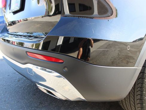 Used 2025 Mercedes-Benz GLB 250 4MATIC image 40