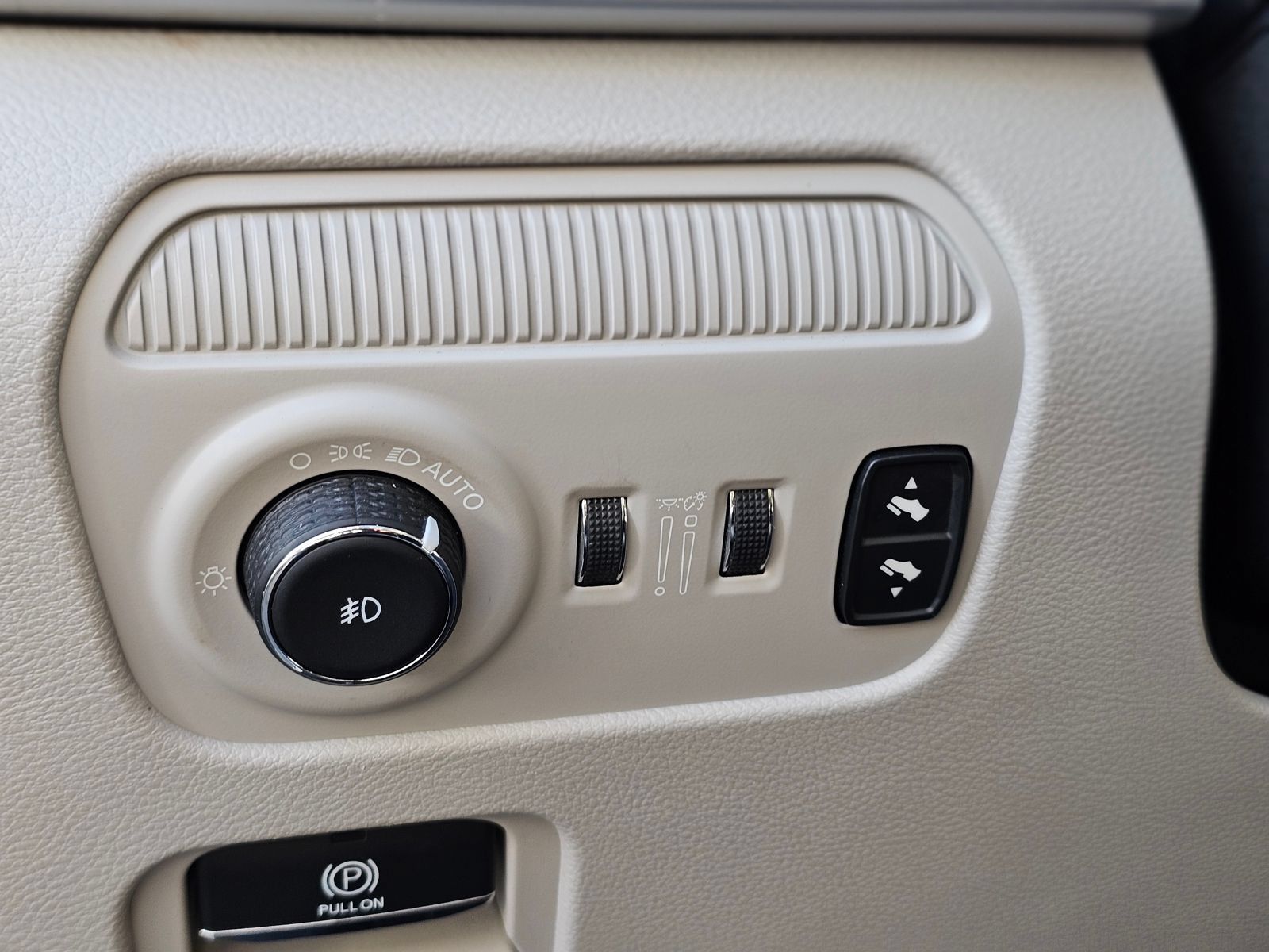Used 2024 Jeep Wagoneer Series II AWD/4WD image 17