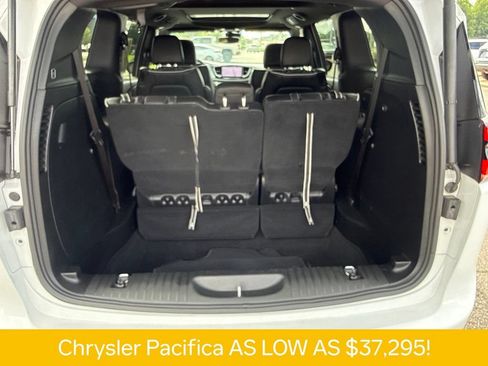 Used 2026 Chrysler Pacifica Limited w/ S Appearance Package FWD image 20