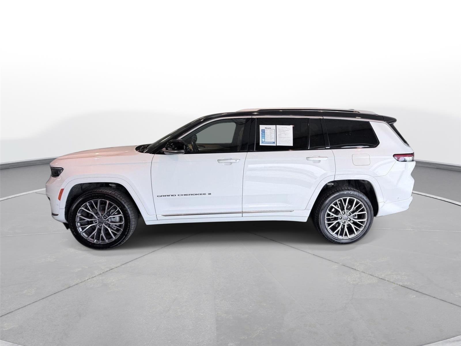 Used 2022 Jeep Grand Cherokee L Summit AWD/4WD image 21