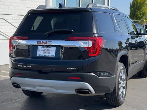 Used 2023 GMC Acadia SLT image 6