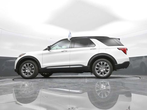 New 2026 Ford Explorer Platinum image 61