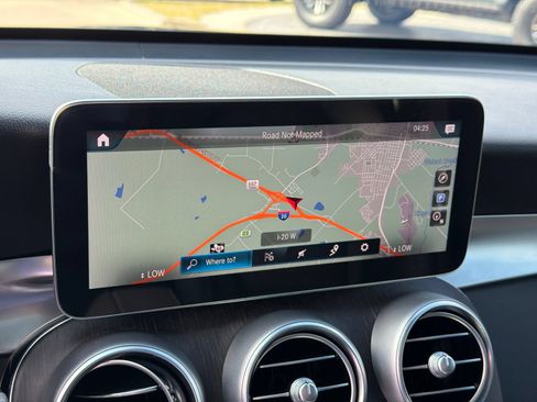 Used 2022 Mercedes-Benz GLC 300 image 24