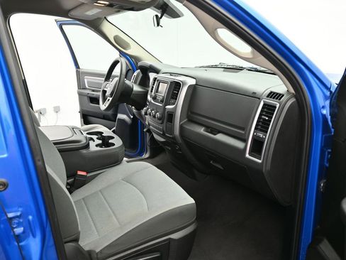 Used 2024 RAM 1500 Classic SLT AWD/4WD image 8