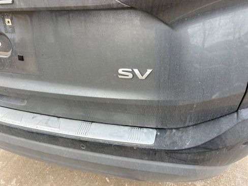 Used 2021 Nissan Rogue SV w/ Premium Package image 4