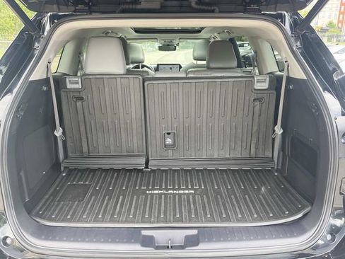 Used 2022 Toyota Highlander Platinum AWD/4WD image 24