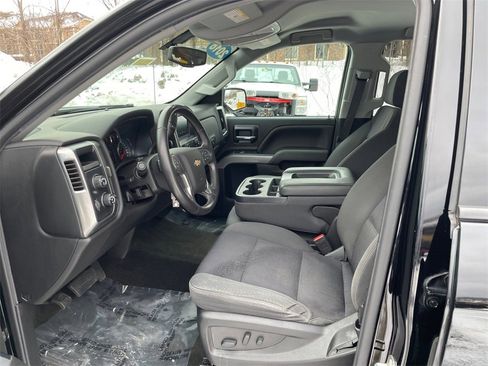 Used 2018 Chevrolet Silverado 1500 LT w/ All Star Edition image 13