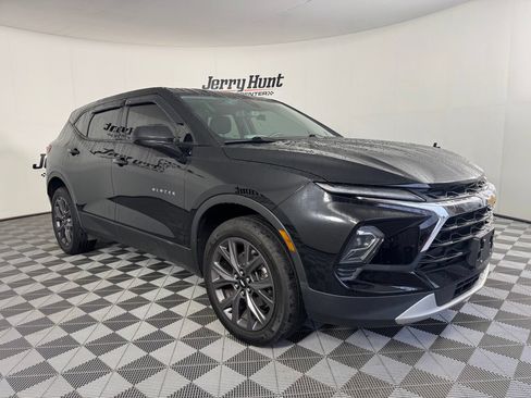 Used 2024 Chevrolet Blazer LT FWD image 6