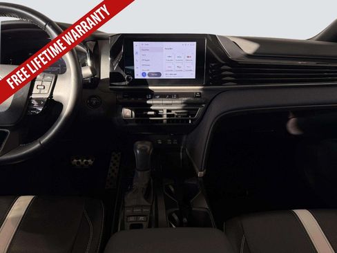Used 2025 Toyota Camry SE FWD image 23