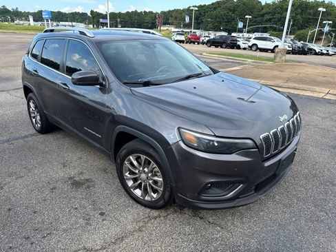 Used 2021 Jeep Cherokee Latitude Lux FWD image 3
