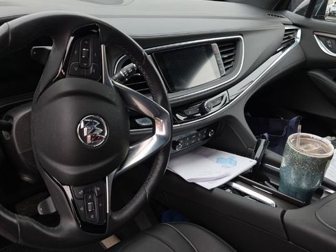 Used 2023 Buick Enclave Avenir image 12