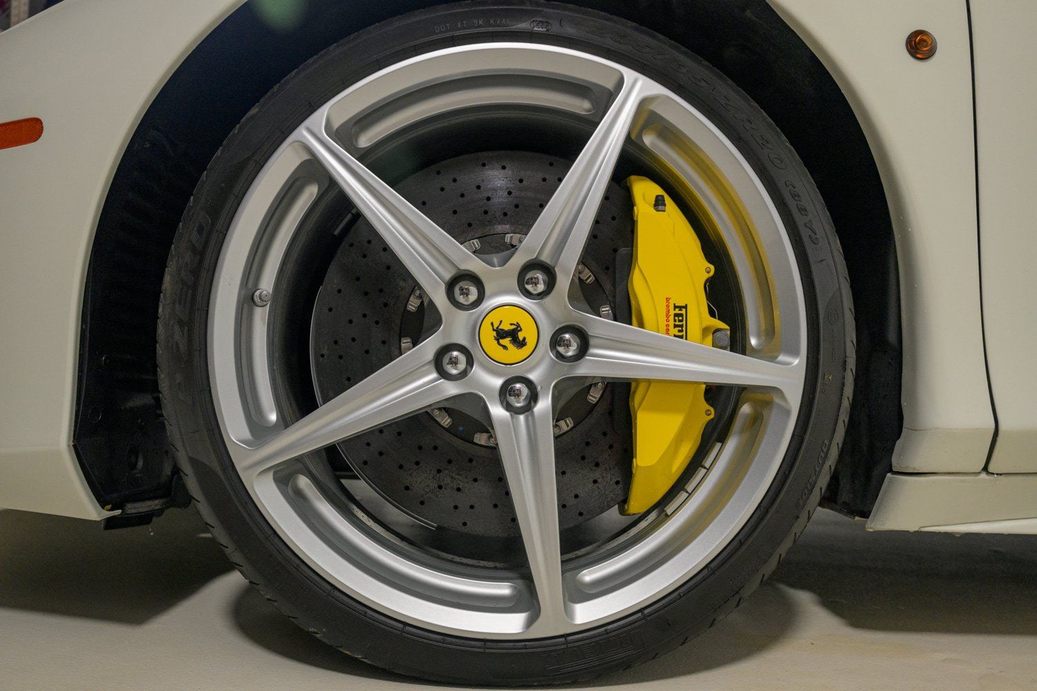 Used 2015 Ferrari 458 Spider RWD image 20