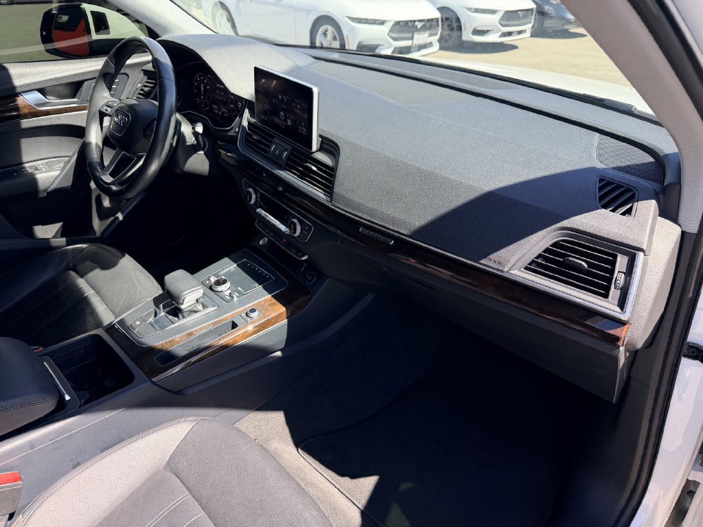 Used 2018 Audi Q5 2.0T Premium Plus w/ Premium Plus Package AWD/4WD image 9