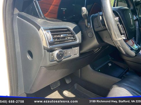 Used 2019 Lincoln Navigator Reserve AWD/4WD image 22