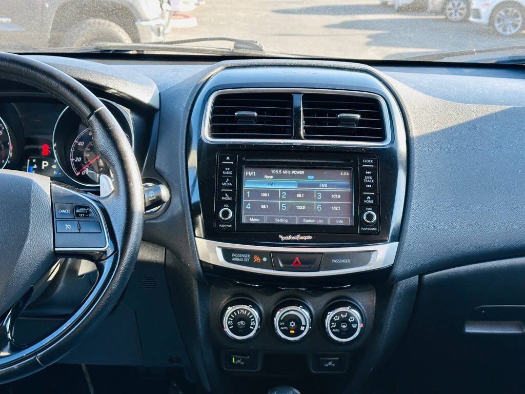 Used 2016 Mitsubishi Outlander Sport SEL AWD/4WD image 11