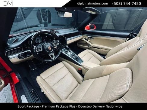 Used 2018 Porsche 911 Carrera 4S AWD/4WD image 18
