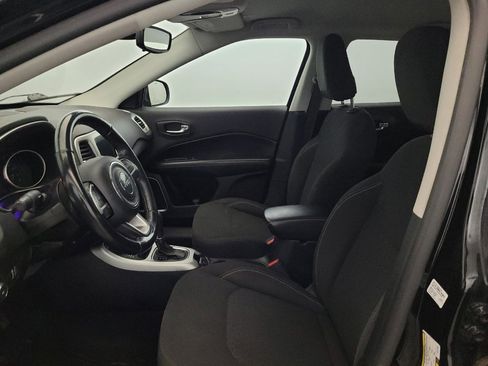 Used 2019 Jeep Compass Sport AWD/4WD image 17