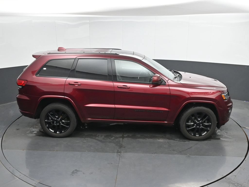 Used 2020 Jeep Grand Cherokee Altitude AWD/4WD image 33