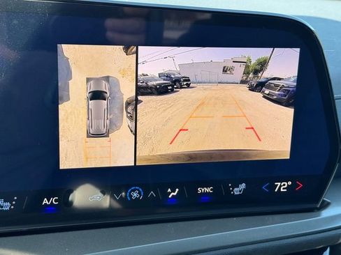 New 2026 Chevrolet Traverse LT w/ Midnight/Sport Edition FWD image 17
