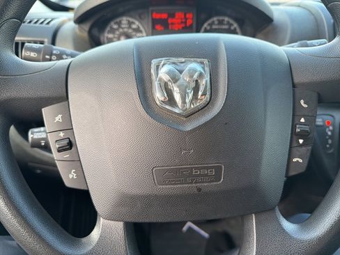 Used 2018 RAM ProMaster 2500 w/ Interior Convenience Group image 15