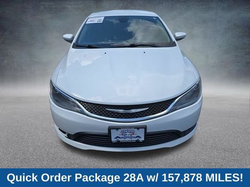 Used 2016 Chrysler 200 LX FWD image 2