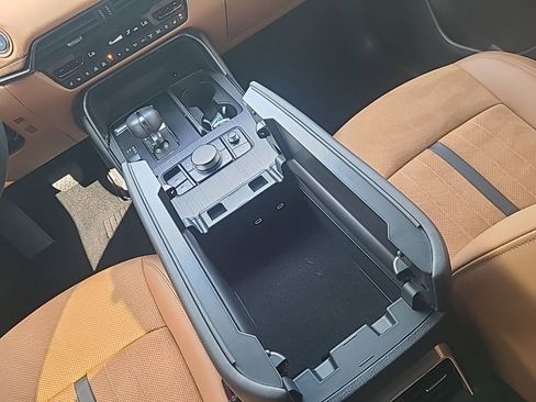 Used 2025 MAZDA CX-70 3.3 Turbo S w/ Premium Plus image 19