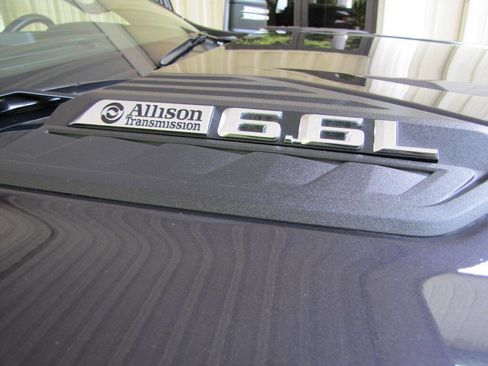 Used 2024 Chevrolet Silverado 2500 Custom w/ Custom Value Package image 27