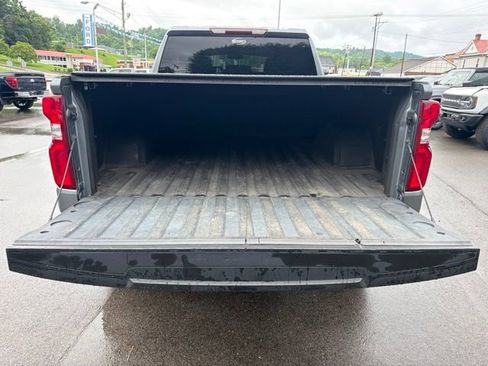 Used 2019 Chevrolet Silverado 1500 Custom Trail Boss w/ Custom Convenience Package AWD/4WD image 6