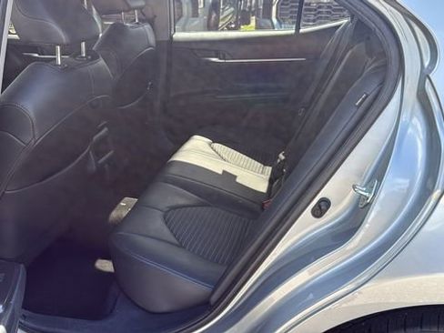 Used 2024 Toyota Camry SE image 16