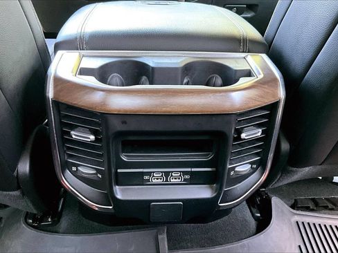 Used 2022 RAM 1500 Laramie AWD/4WD image 14
