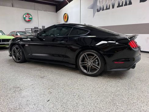 Used 2015 Ford Mustang GT Premium RWD image 4