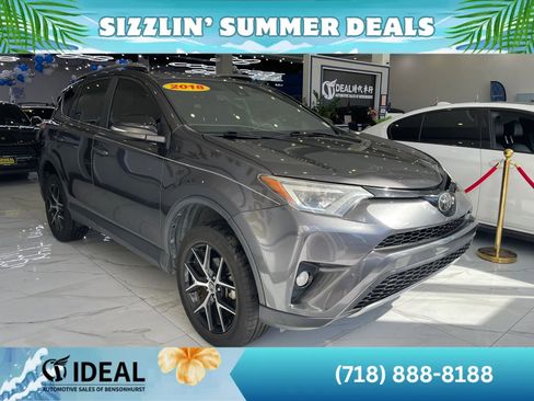 Used 2018 Toyota RAV4 SE w/ Power Extra Value Package FWD image 1