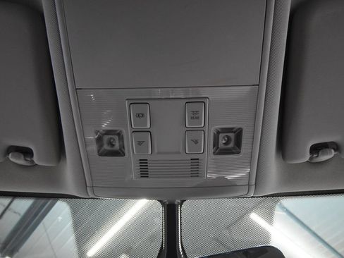 Used 2022 Volkswagen Atlas SE AWD/4WD image 21