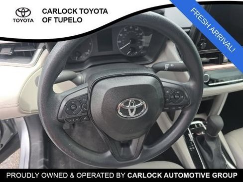 Used 2025 Toyota Corolla Cross L FWD image 9