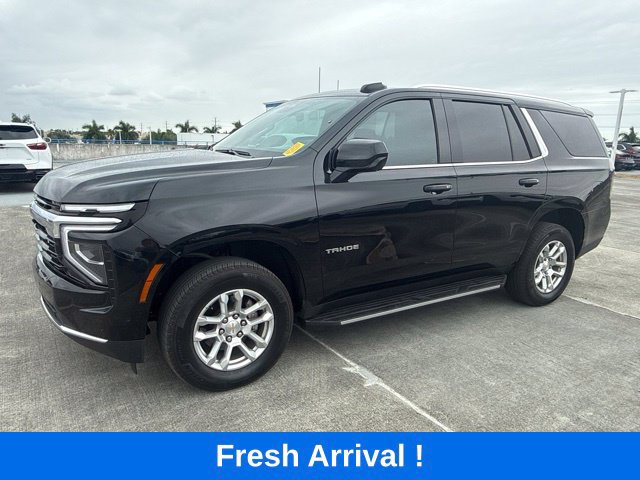 Used 2025 Chevrolet Tahoe LS RWD image 1