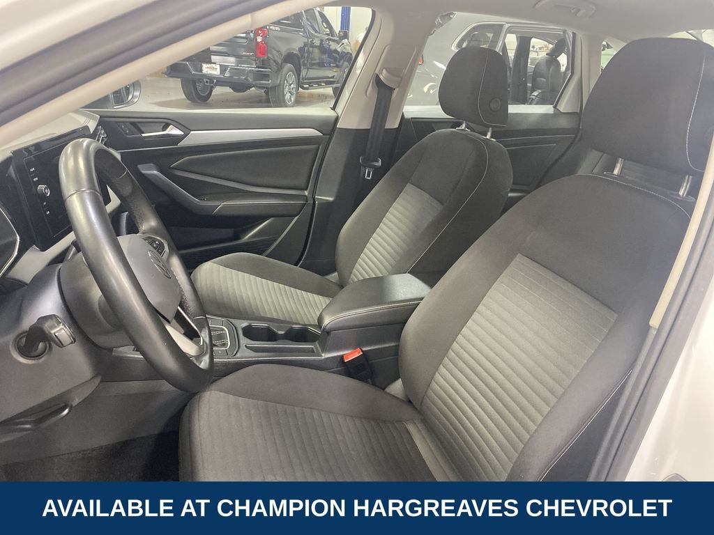 Used 2025 Volkswagen Jetta S FWD image 26