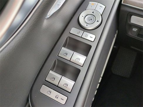 Certified 2023 Genesis G80 Base image 22