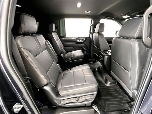 Used 2022 Chevrolet Suburban RST w/ Luxury Package image 20