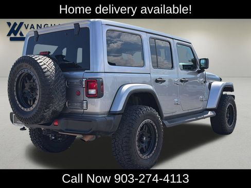 Used 2021 Jeep Wrangler Unlimited Sahara AWD/4WD image 4