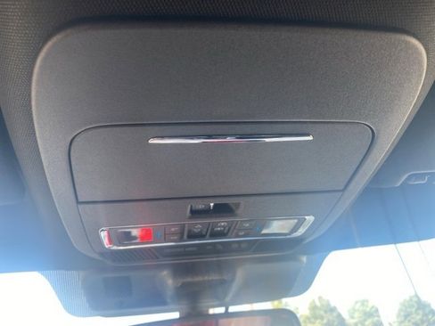 New 2025 Ford F150 Platinum w/ Equipment Group 702A High image 25