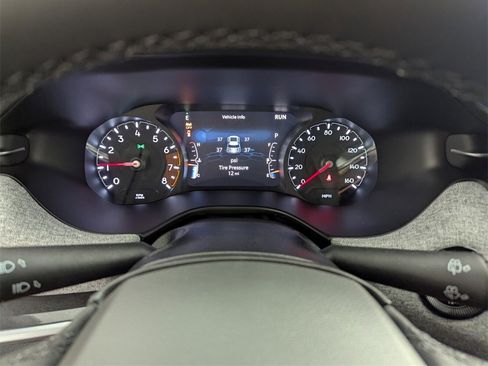 New 2026 Jeep Compass Latitude image 20