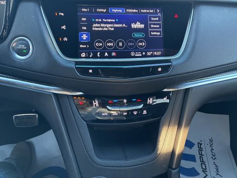 Used 2023 Cadillac XT5 Sportv w/ Technology Package image 21