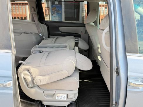Used 2012 Honda Odyssey EX image 33