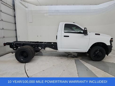 New 2026 RAM 3500 Tradesman AWD/4WD image 9