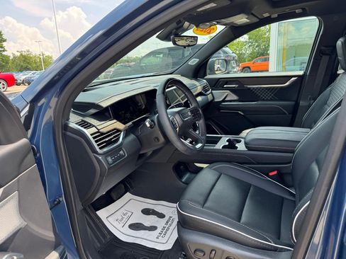 Certified 2025 GMC Acadia Denali w/ Super Cruise Package image 15