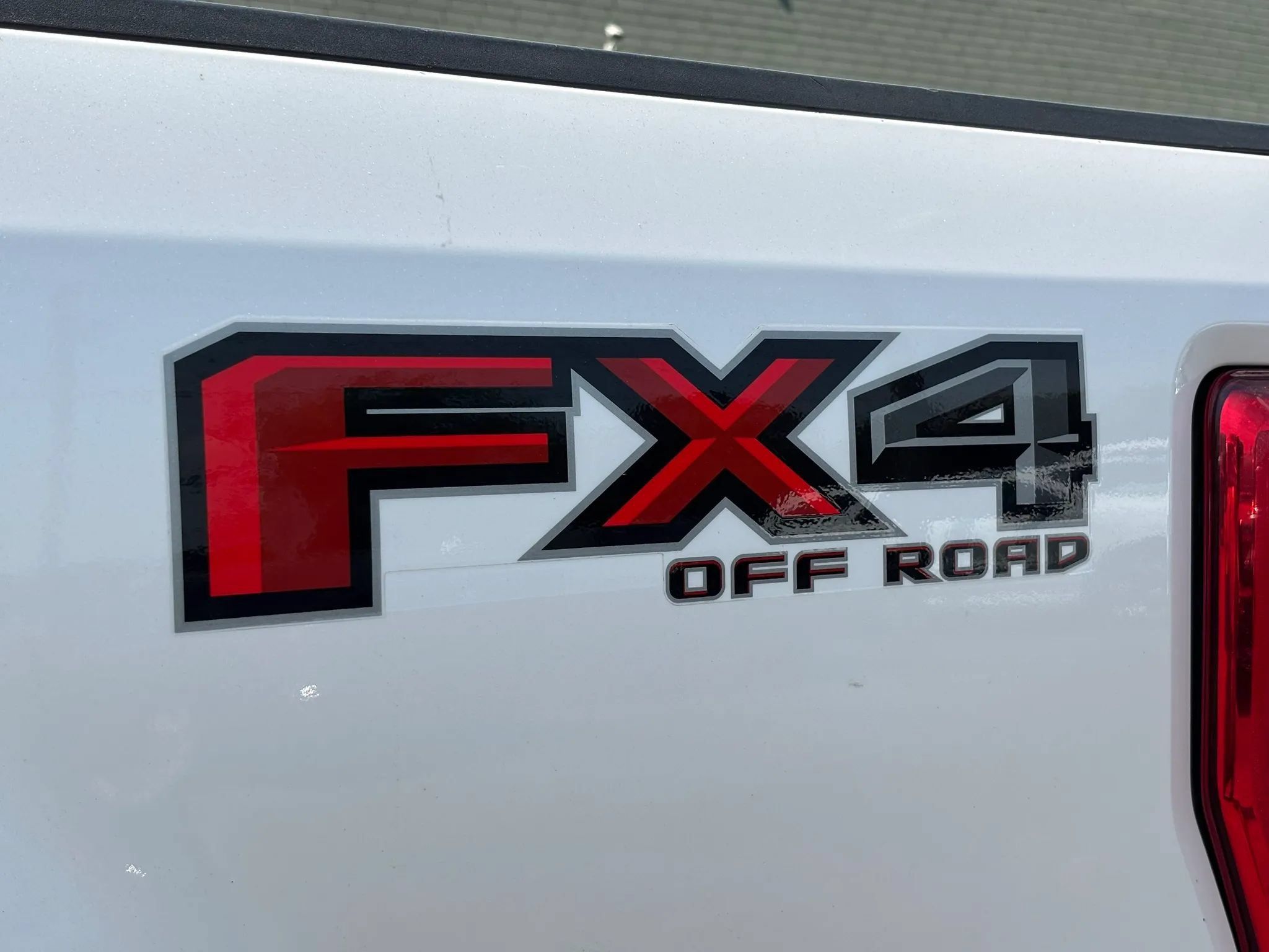 Used 2019 Ford F250 Lariat w/ Lariat Ultimate Package AWD/4WD image 14