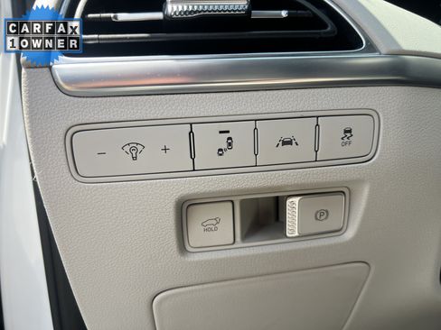Used 2022 Hyundai Palisade Limited FWD image 19