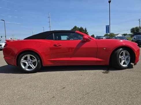 Used 2023 Chevrolet Camaro LT RWD image 19